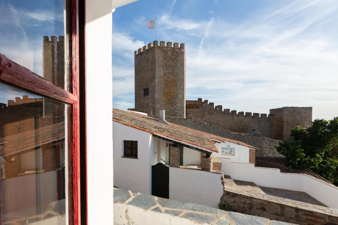 A Janela Do Castelo *
